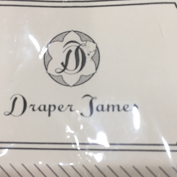 Place Cards by Draper James in Bessie Bow Blue. - Picture 6 of 8